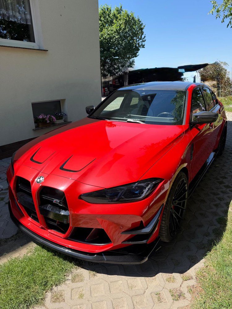 Czerwone BMW M3 po zabezpieczeniu folią PPF